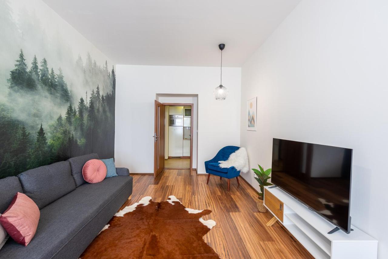 10 Min City Centre 5 People Apartment, Free Coffee Prag Eksteriør billede
